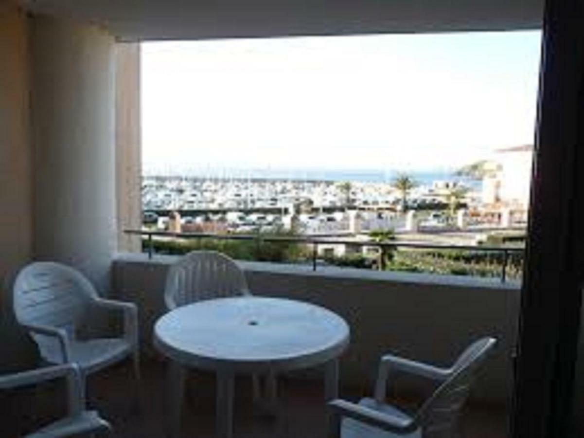 Coudouliere Vue Mer Et Port Six-Fours-les-Plages Exterior photo